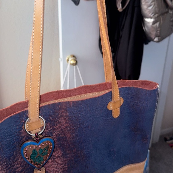 Consuela Tote - Picture 5 of 6